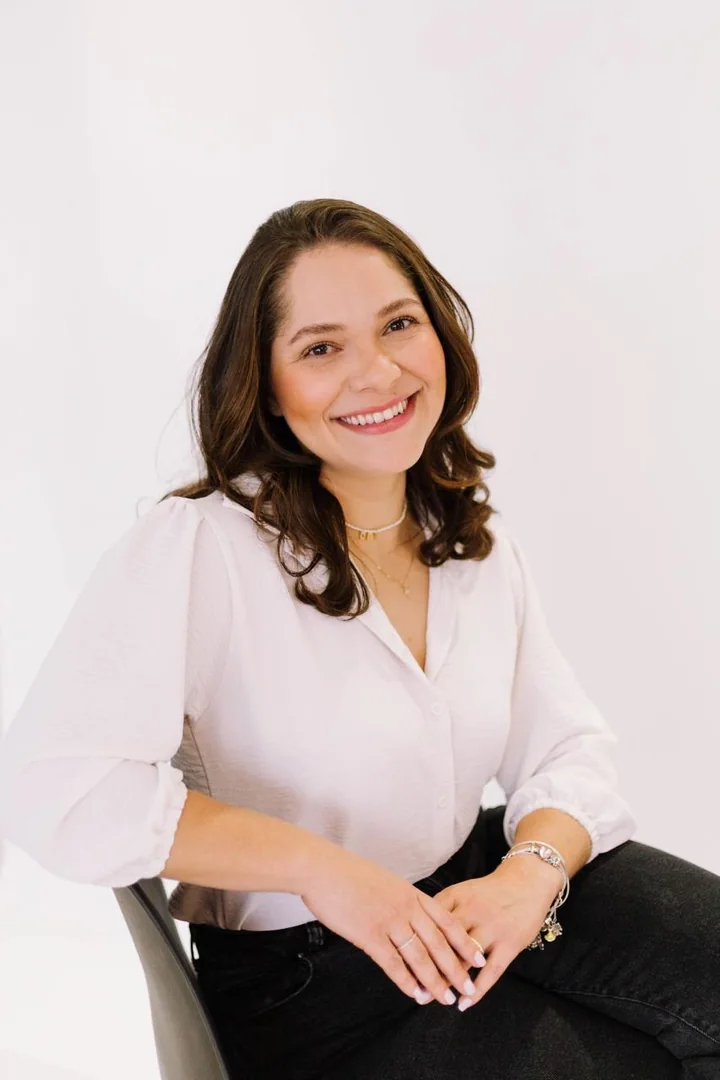 Dra. Débora Andrade, advogada de família